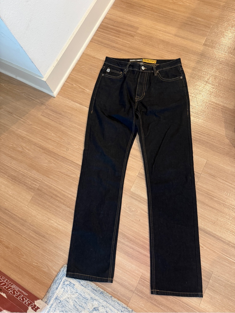 Hooey Men's Straight Jeans in Black with Contrast Stitching
